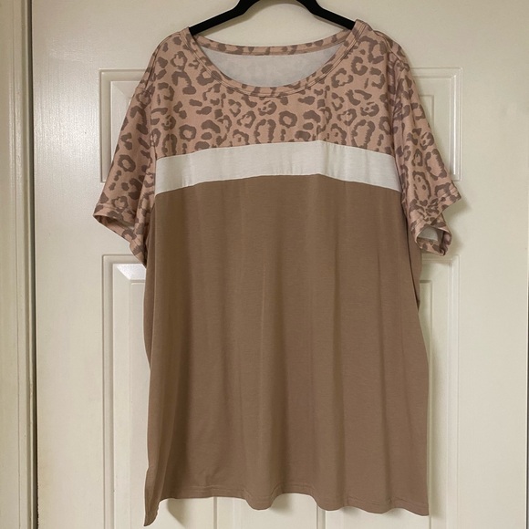 Tops - 3X Leopard Print Short Sleeve Top - Tan and White